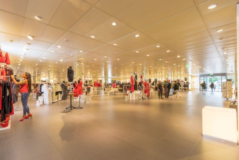 5 Things To Do in West Edmonton Mall While We Service Your Car 1 800x534 1