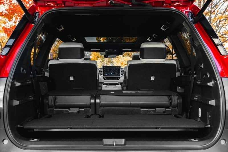 2024 Toyota Sequoia vs 2024 Ford Expedition Which is Right For You 6 800x534 1
